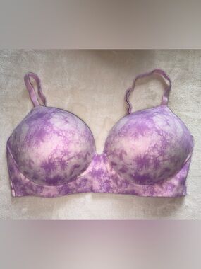 EUC Victoria's Secret Incredible Bra 36D